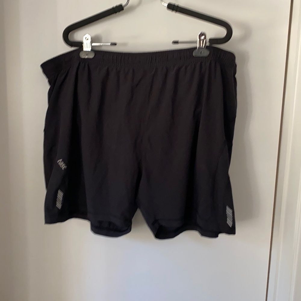 Tasc Mens Athletics Shorts. Black. Built in Underwear. Size xxl
